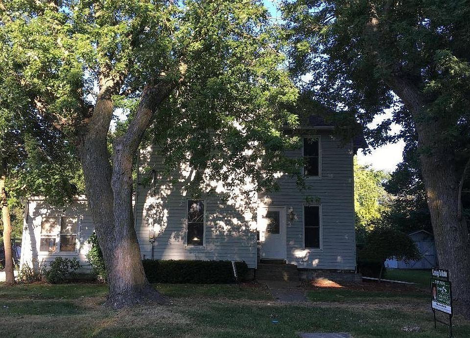 1st image of 206 S 7th St