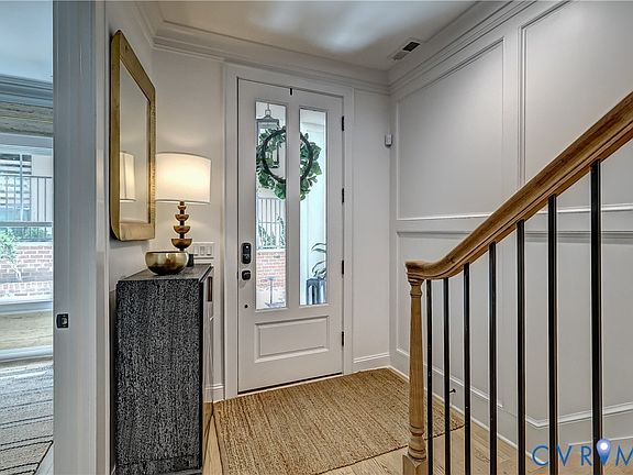 4th image of 509 Libbie Ave #B