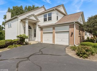 7 Edgebrook Ct, Algonquin, IL 60102