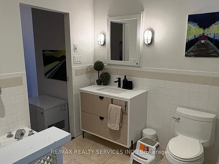 90 Sumach St #406 — Photo 7