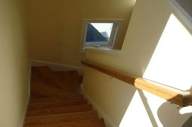 21-24 Antwerp St — Photo 12