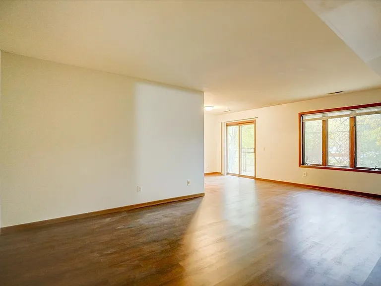 58 Sunfish Ct — Photo 5