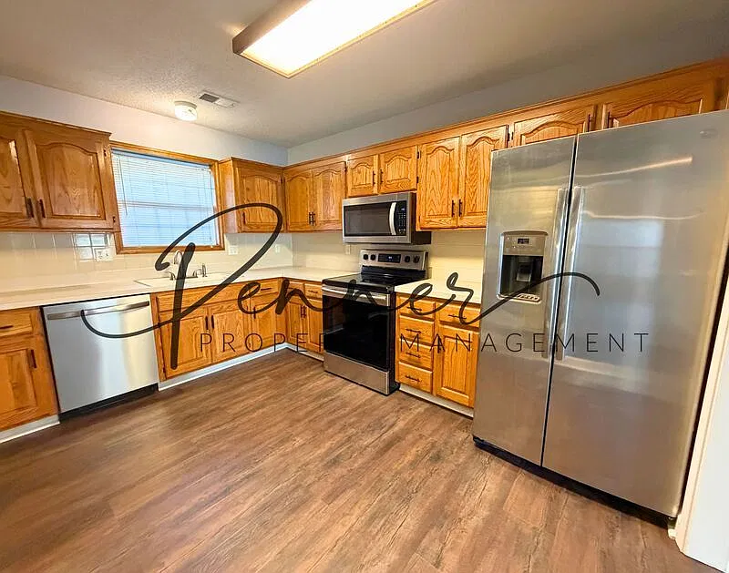 4 bed, 2.0 bath, 1780 sqft, $2,000 — Photo 4