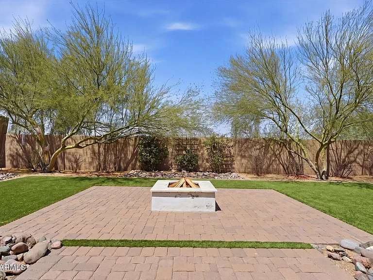 4254 E Valencia Dr — Photo 43