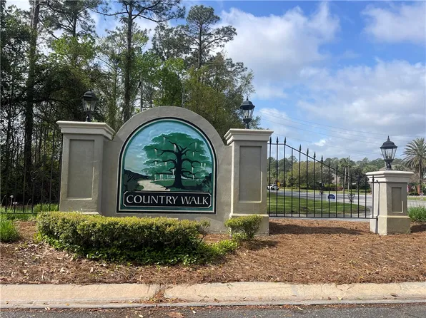 212 Autumn Ridge Ct, Brunswick, GA 31525