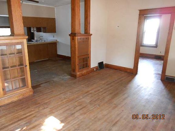 3rd image of 130 Superior St #S