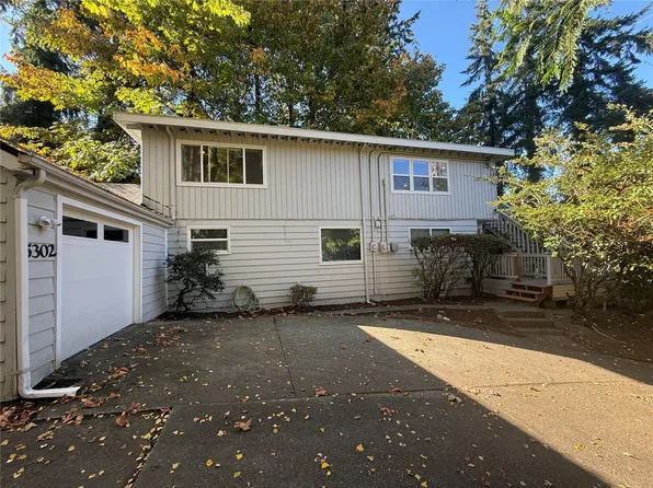 5302 212 Street SW, Mountlake Terrace, WA 98043