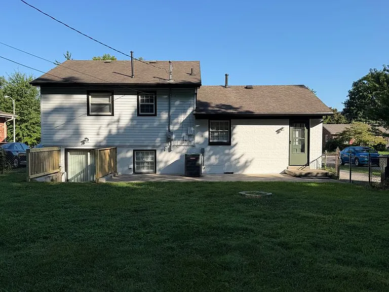 2120 Sage Rd — Photo 19
