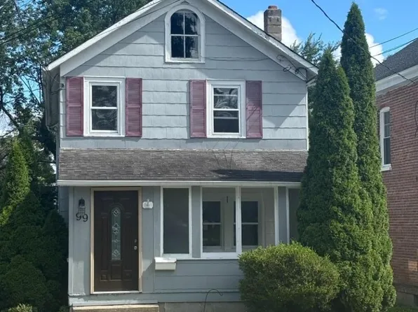 99 Madison St, Newton Town, NJ 07860
