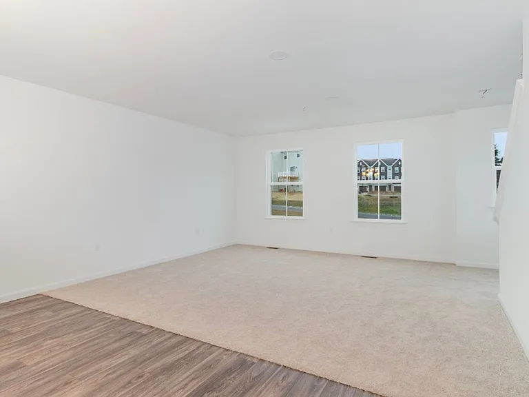 9 Meredith Way — Photo 10