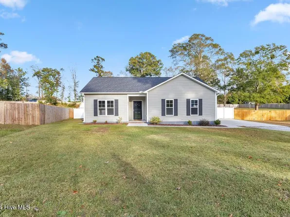 257 Morse Drive, Hubert, NC 28539