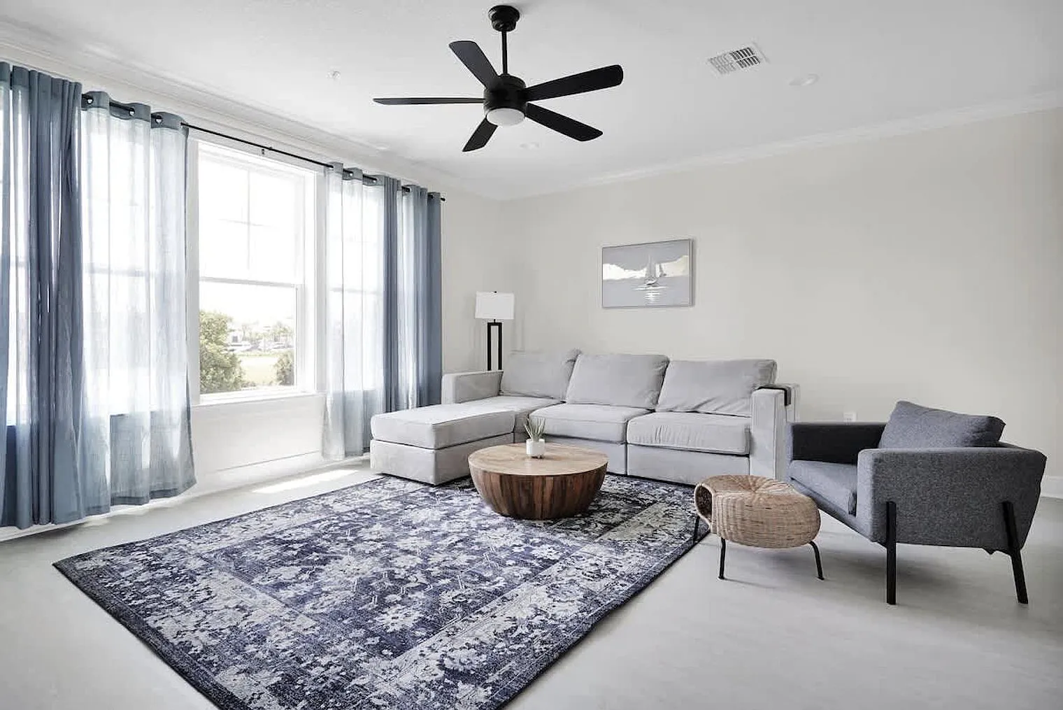 3 bed, 3.0 bath, 2088 sqft, $3,539 — Photo 1