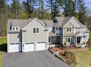 4 Homestead Farm Dr, Norwell, MA 02061