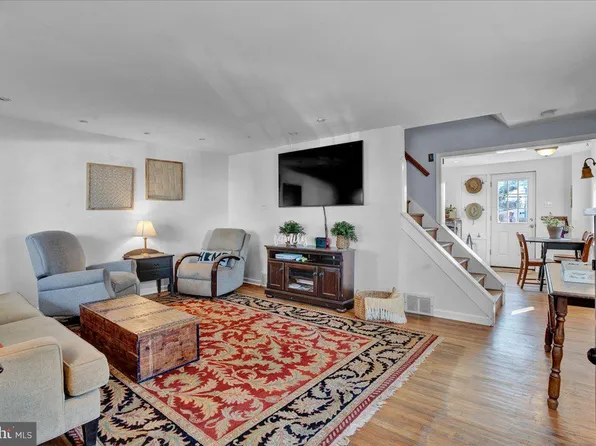 106 Redford Rd, Oreland, PA 19075