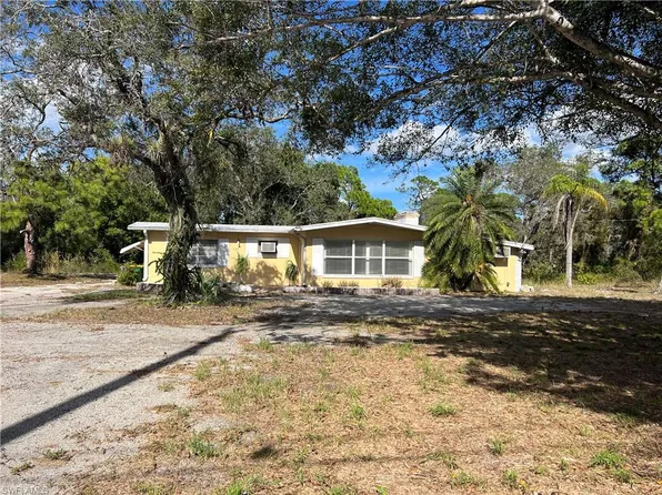 (undisclosed Address), NAPLES, FL 34108