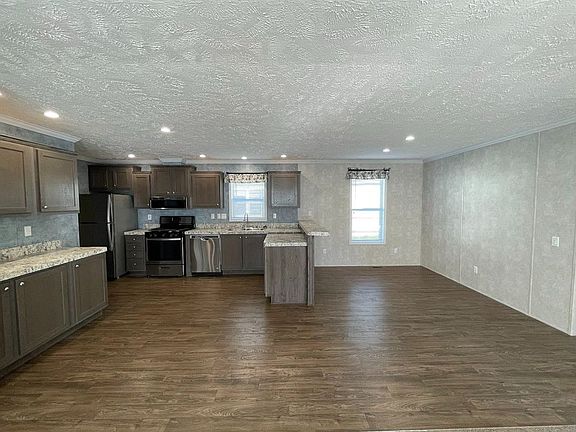 3rd image of 516 Courtland Ln #663