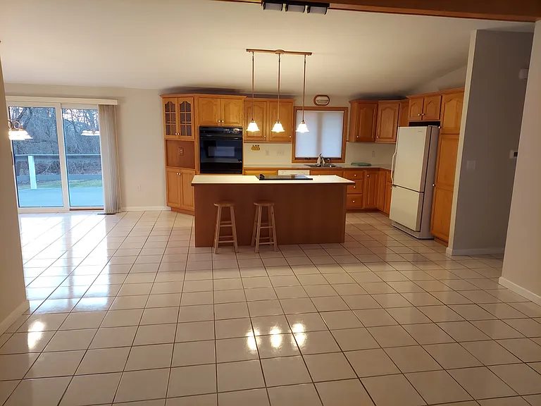 11 Cedarwood Ln — Photo 8