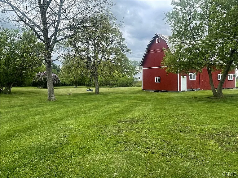 8109 County Route 125 — Photo 3