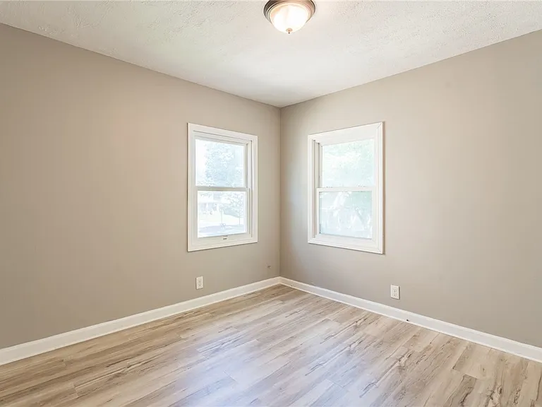 399 Brooks Ave — Photo 13