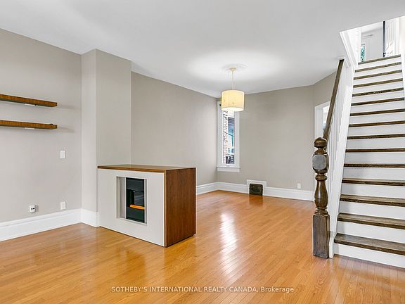 5th image of 221 Booth Ave
