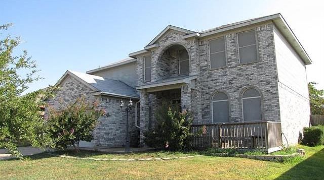 1st image of 1720 Country Crest Ln