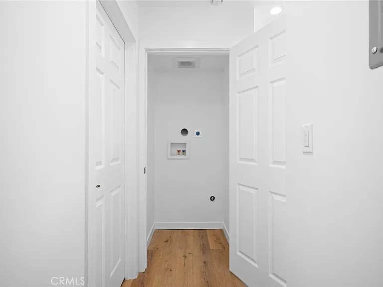 17805 Ludlow St — Photo 19