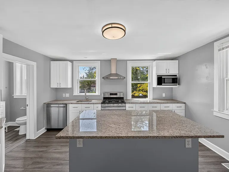 3754 Hickory Ave — Photo 4