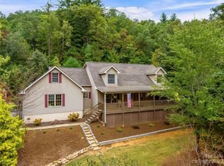 220 Acorn Ln, Pisgah Forest, NC 28768