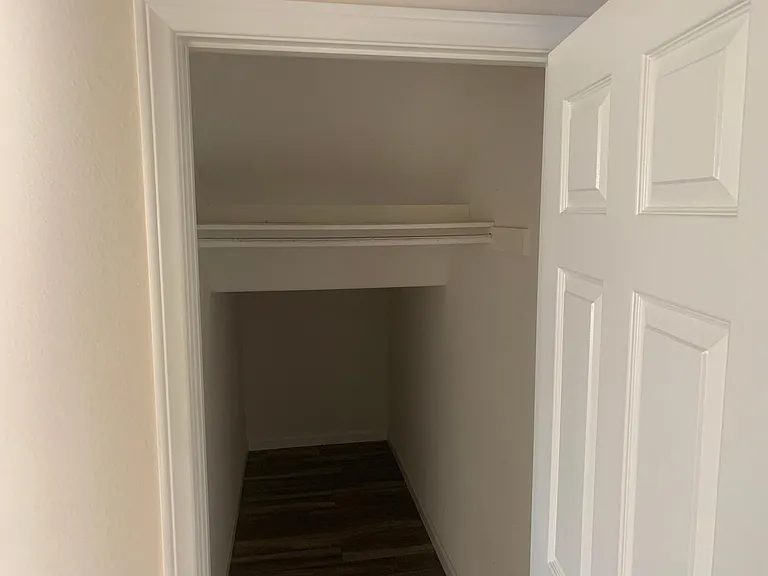 13558 Deluvina Ct — Photo 27