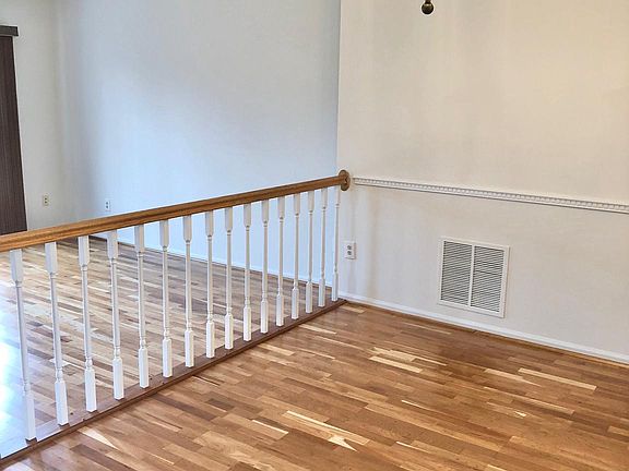 3rd image of 12324 Fox Lake Ct