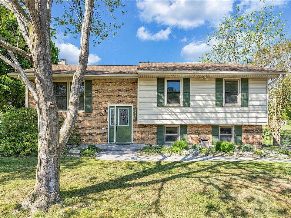 6880 Riverbend Dr, Radford, VA 24141 Zillow