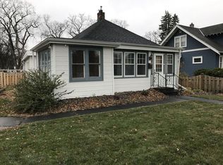 1204 Cottonwood St, Grand Forks, ND 58201
