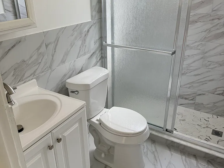 4830 Briarwood Ave #D2 — Photo 6