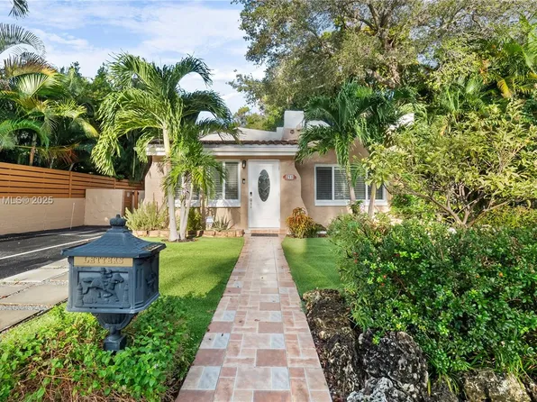 211 NE 16th Ave, Ft Lauderdale, FL 33301