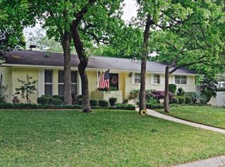 1064 Barbara Ann Dr, Hurst, TX 76053