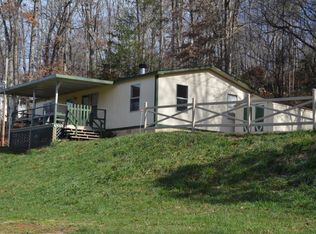 854 Sugarfork Rd, Franklin, NC 28734