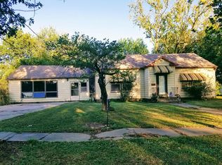 108 S 10th St, Fredonia, KS 66736