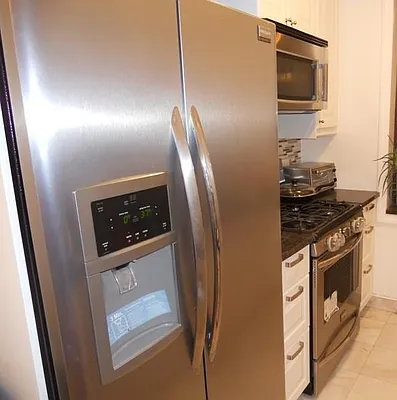 Sold by Azbel Real Estate, Inc. | media 24