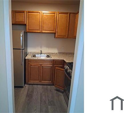 2nd image of 6261 Limekiln Pike Floor 2