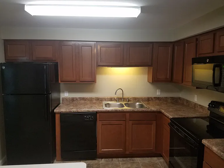 Apple Ridge Apartment Homes — Photo 2