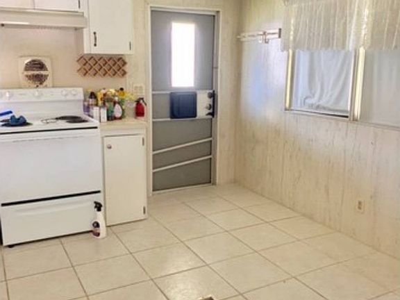 4th image of 26 Ee St