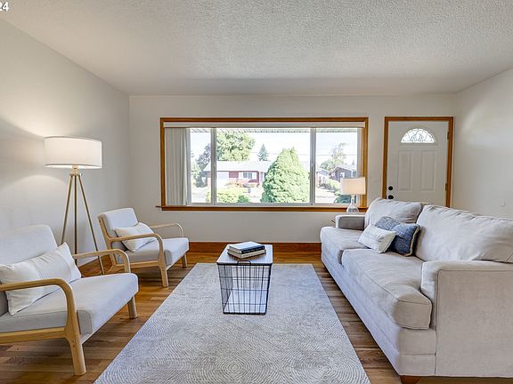 5th image of 306 SE 96th Ave