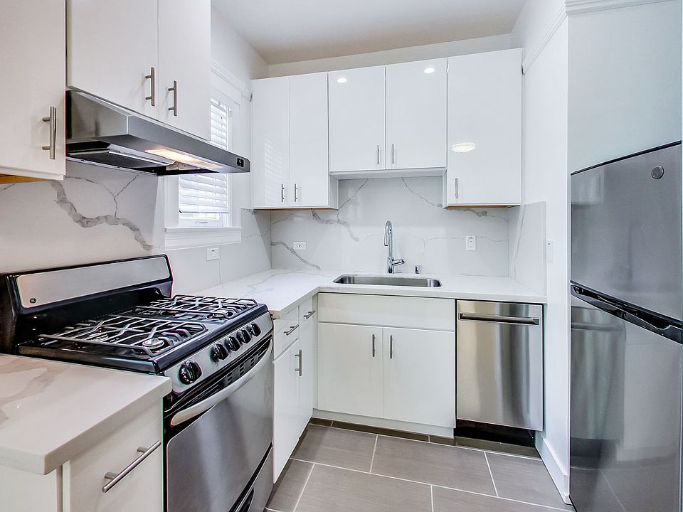 1st image of 430 Baker St #7