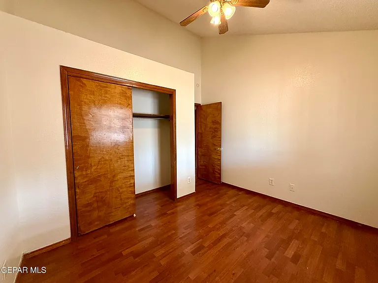 764 Colchester Dr — Photo 17