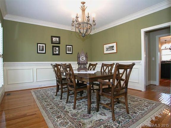 5th image of 2347 Howerton Ct