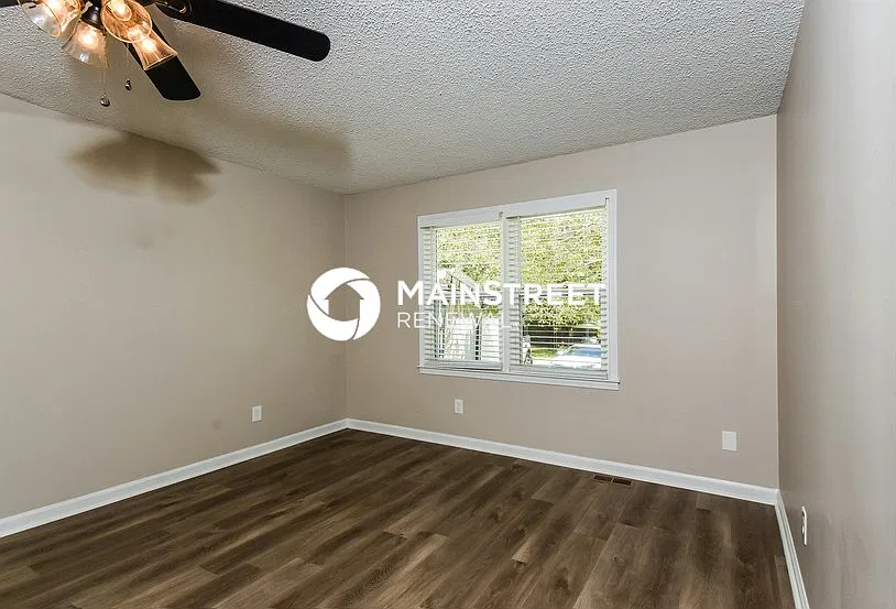 64 Habersham Cir Ne — Photo 2