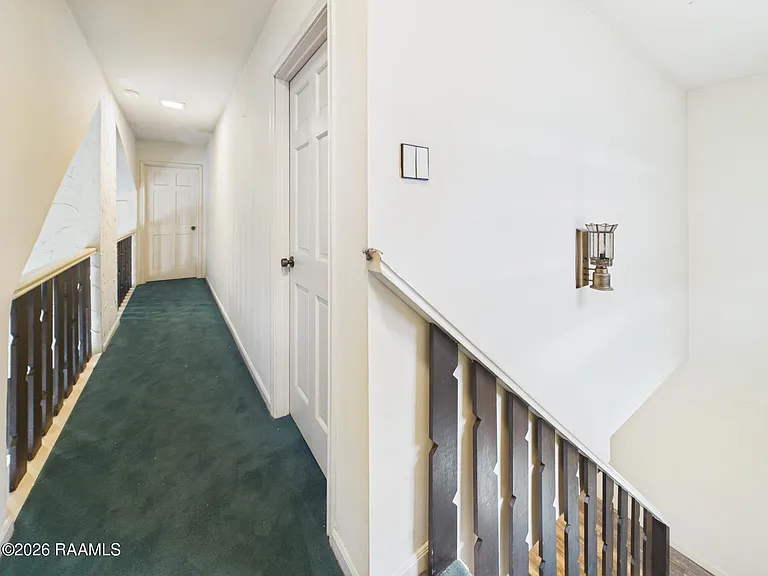 100 Oak Coulee Dr — Photo 14