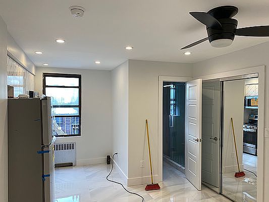 4th image of 504 W 164th St #3B