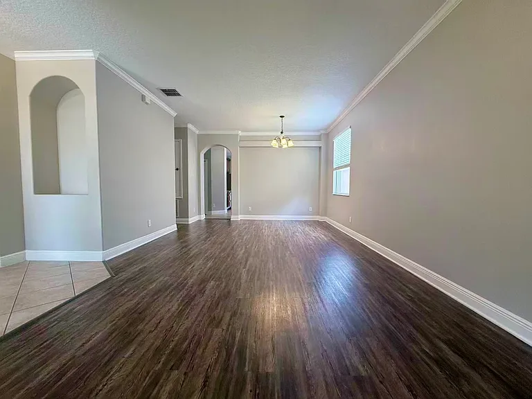 15008 Stonebriar Way — Photo 3