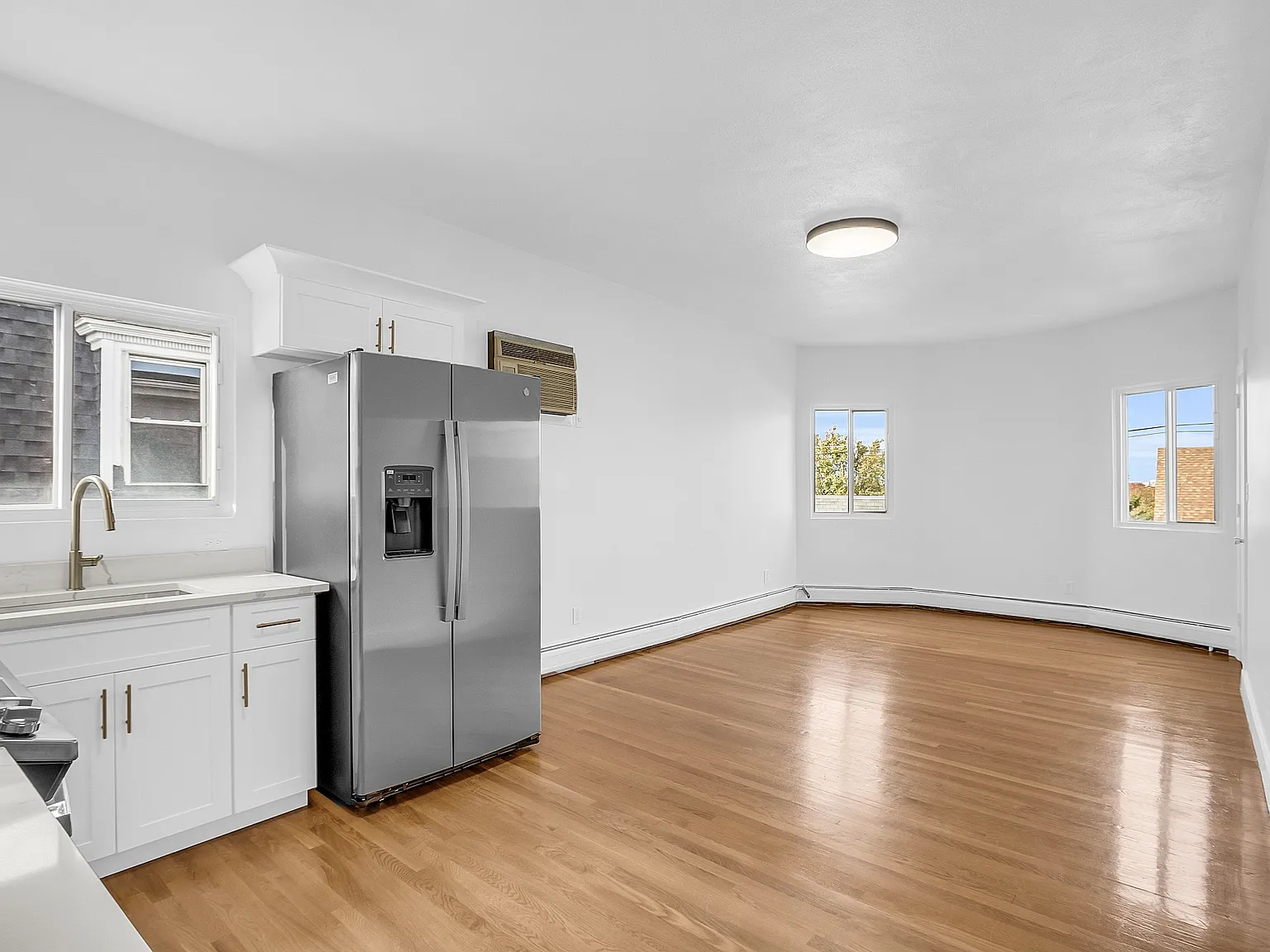 2 bed, 998 sqft, $2,900 — Photo 3
